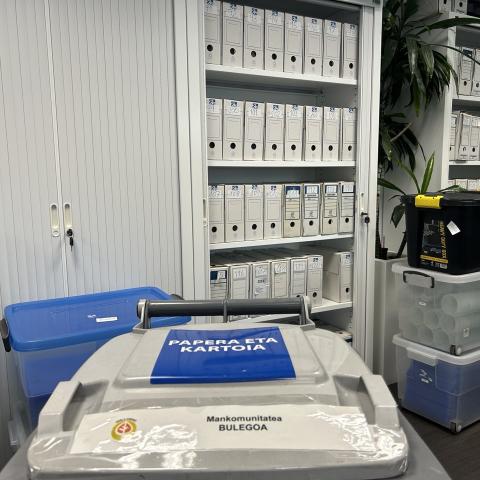 urola erdia artxiboa